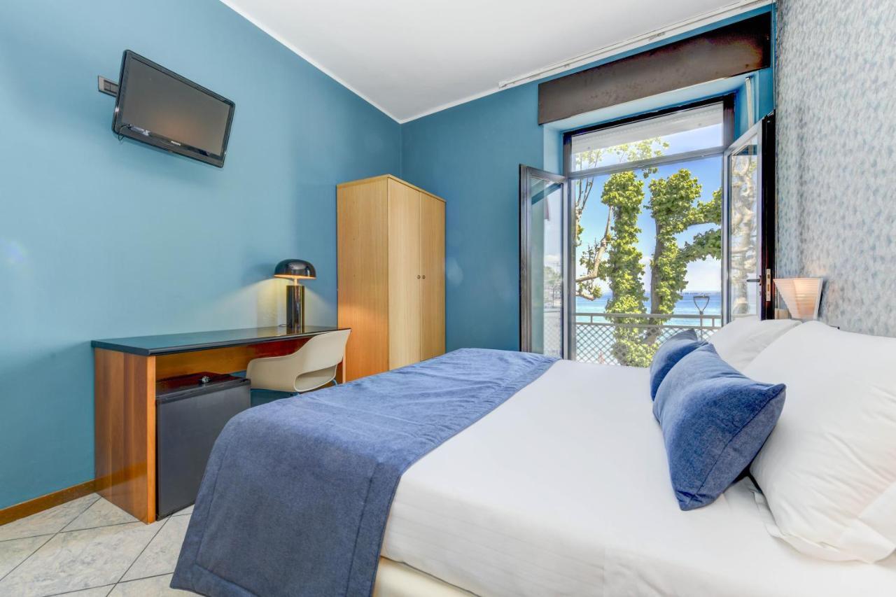 Hotel Aurora Desenzano del Garda Luaran gambar