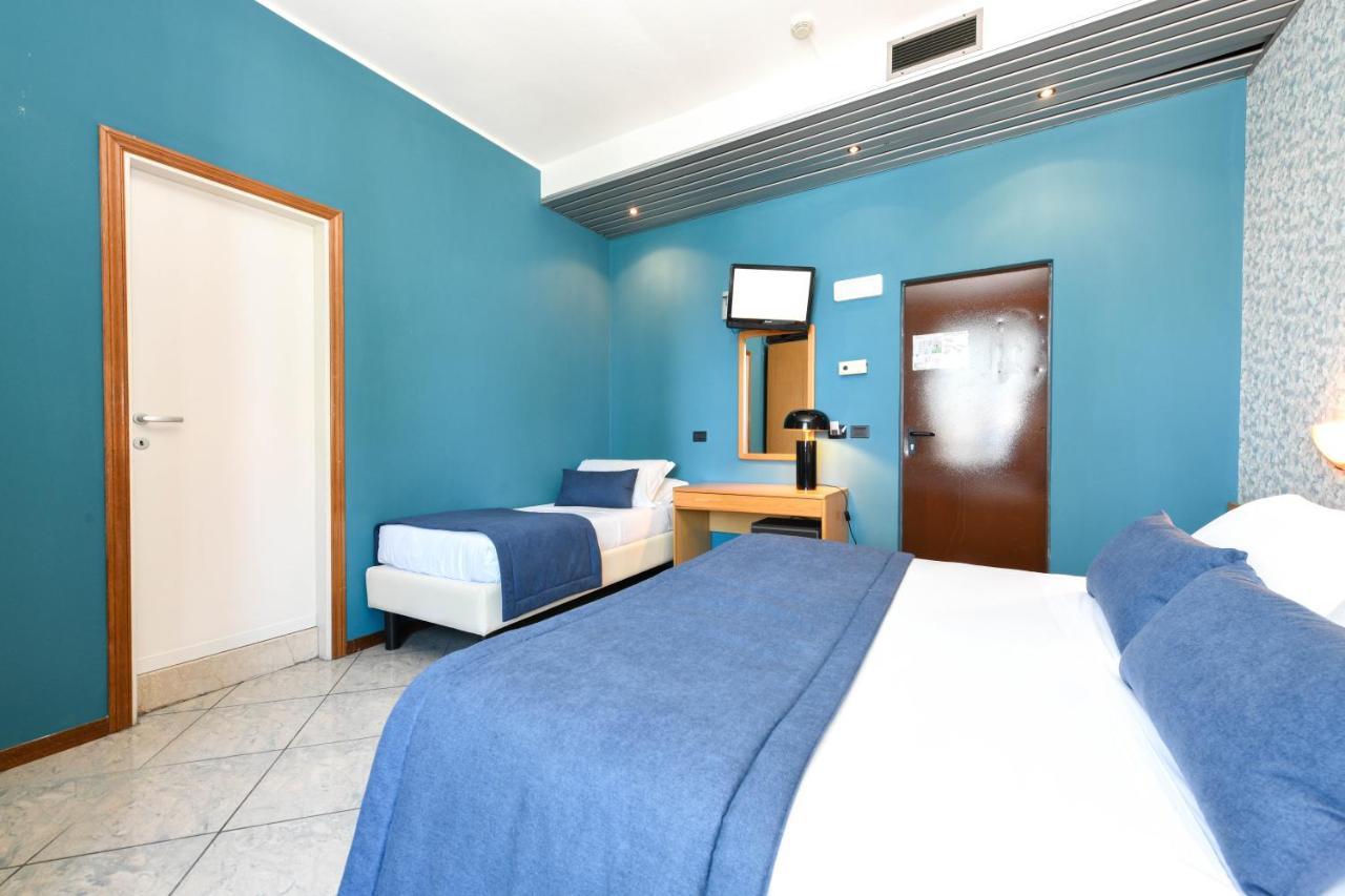 Hotel Aurora Desenzano del Garda Luaran gambar
