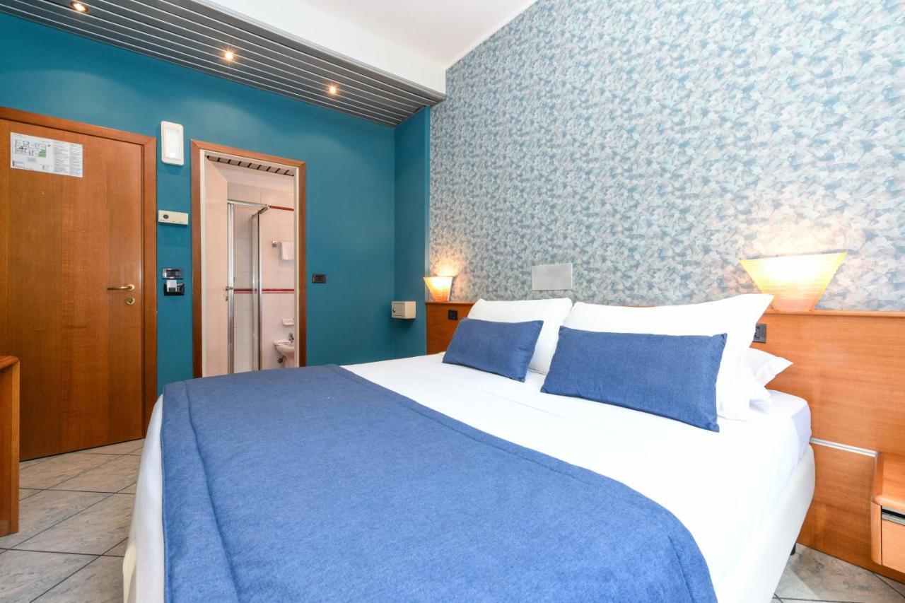 Hotel Aurora Desenzano del Garda Luaran gambar