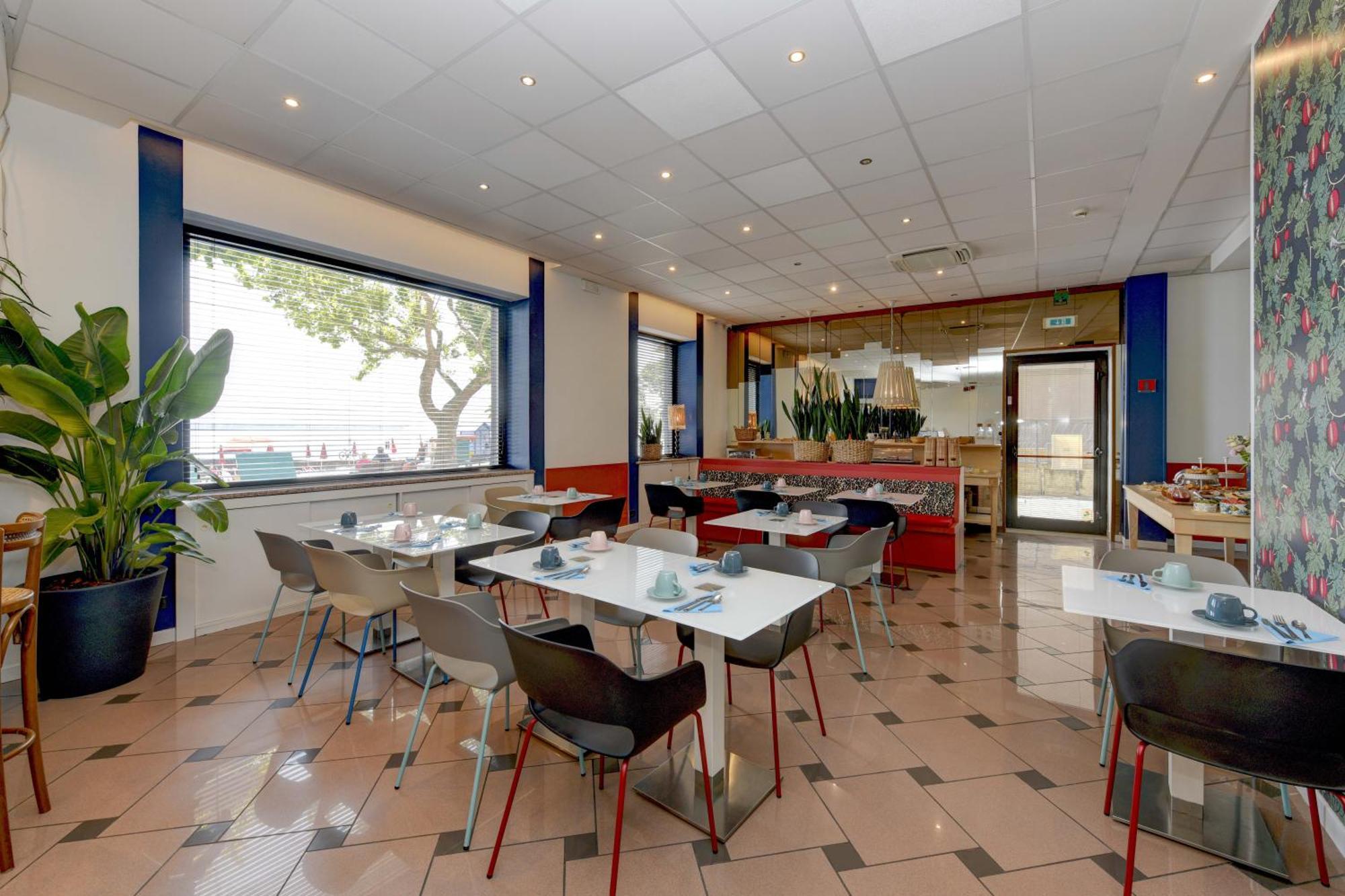 Hotel Aurora Desenzano del Garda Luaran gambar